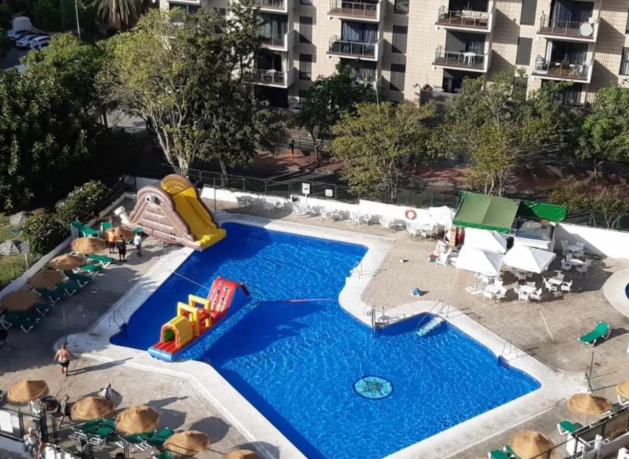 Great Apartment In The Piscis Building, Located In Benalmadena Coast Espagne